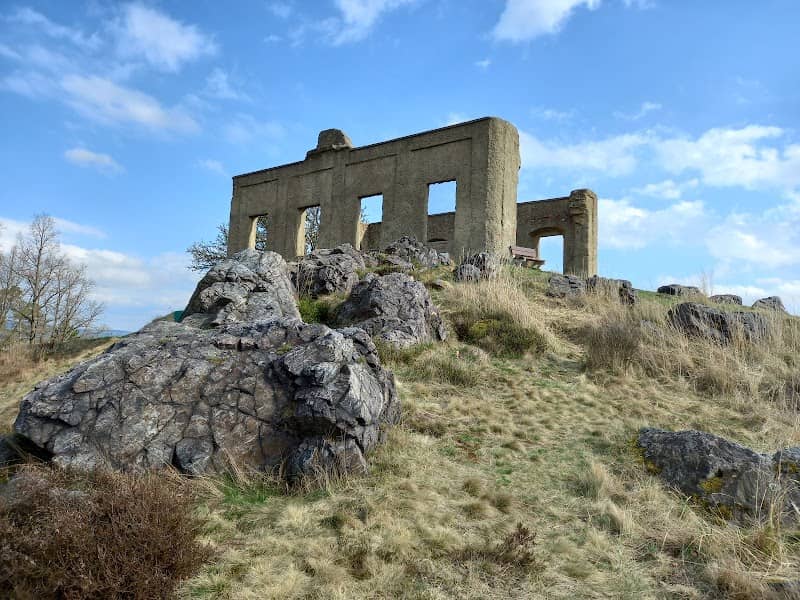 Summer Palace ruins Kamýk - Image 1