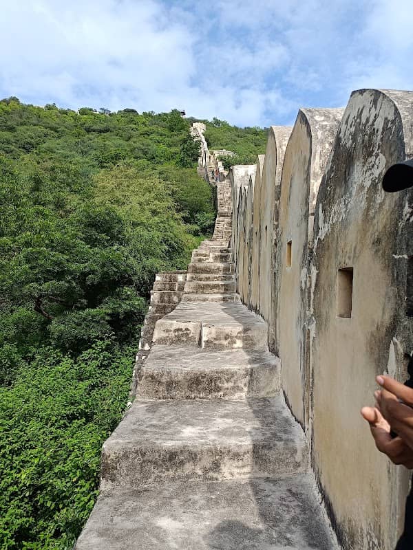 Fort wall - Image 1