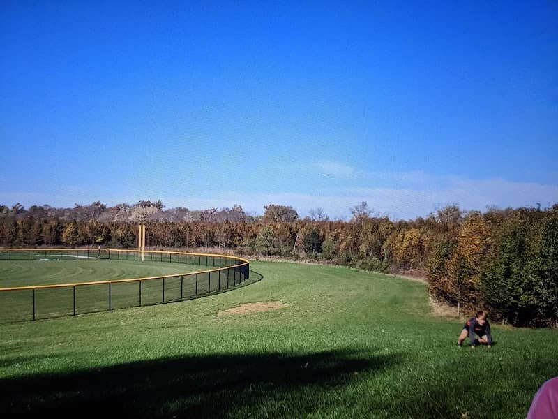 Riverside Park - Image 1