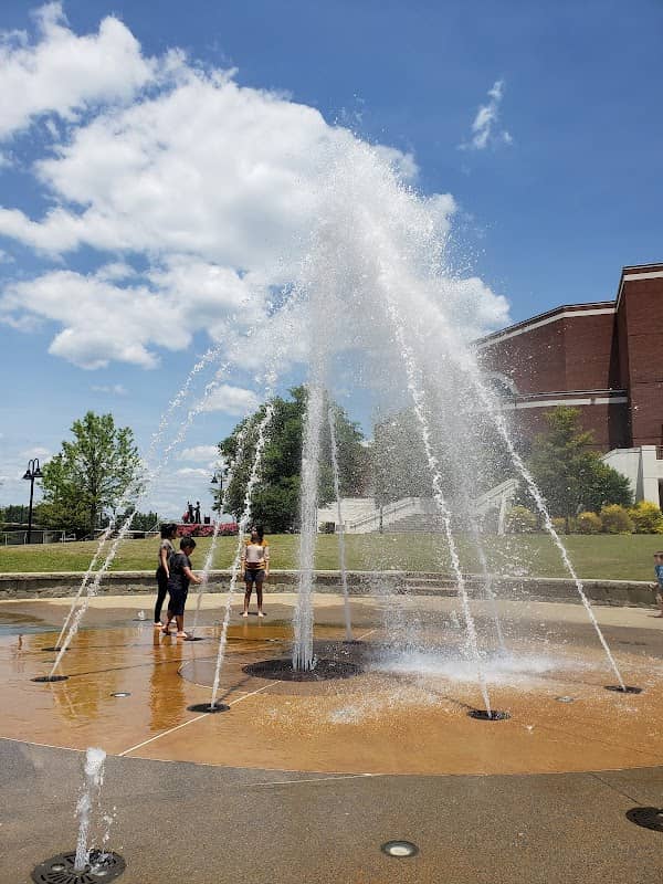 Town Green Fountain - Image 1