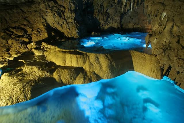 Gyokusendo Cave - Image 1