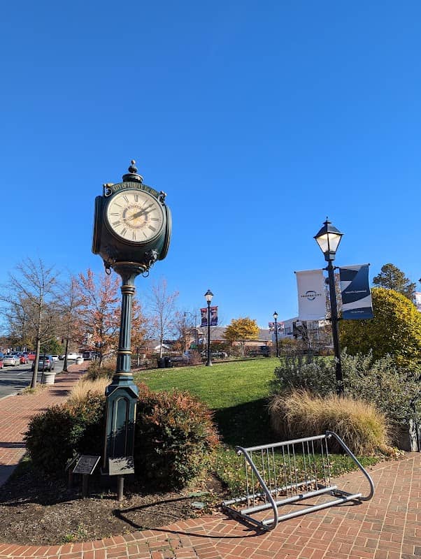 Fairfax Old Town Square Park - Image 2