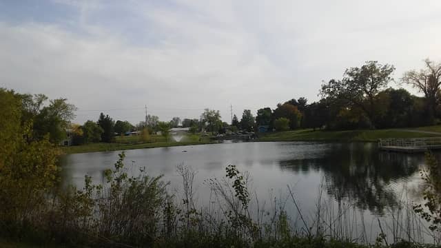 Burr Ponds Park - Image 1