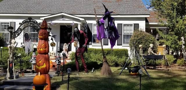Halloween Manor - Image 1