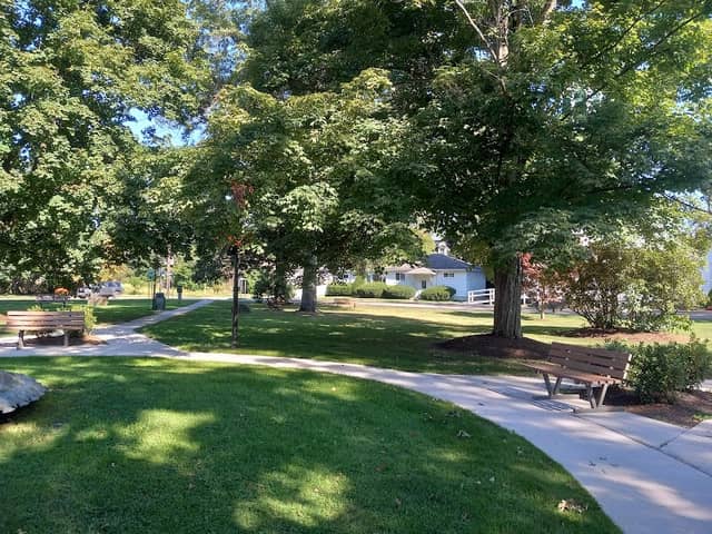 Bainbridge Memorial Park - Image 1