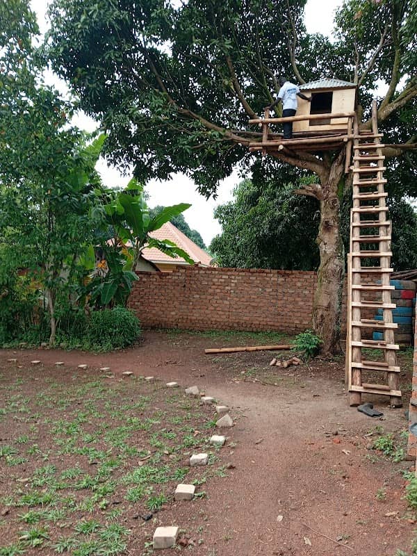 Kitara tourism and recreation square - Image 2