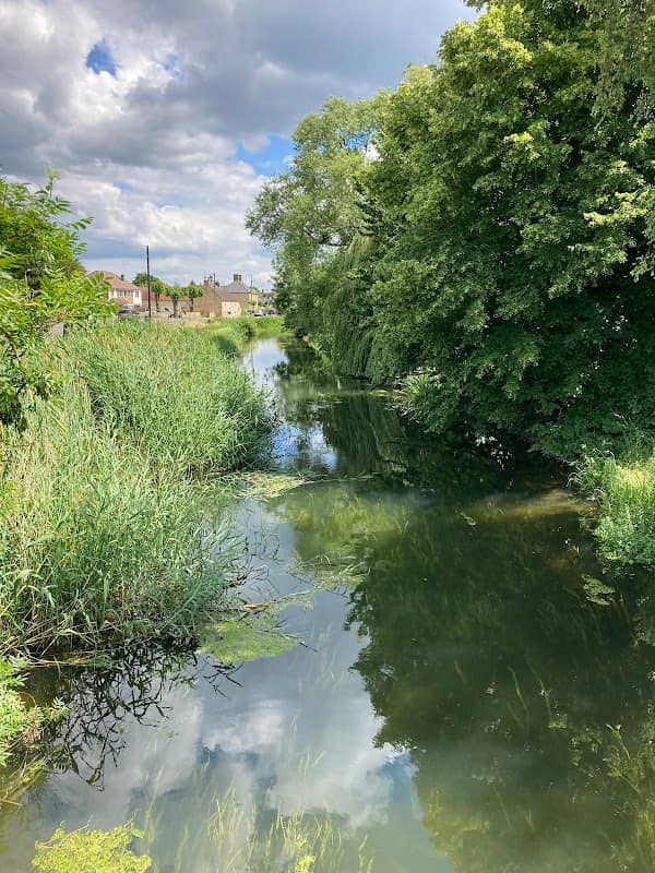 Riverside Park - Image 1