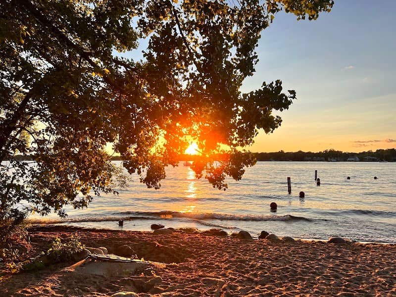 Excelsior Public Beach - Image 1