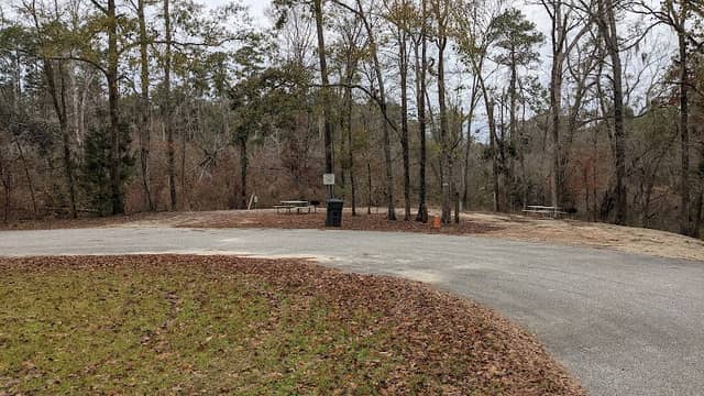 Omussee Creek Park Boat Launch - Image 2