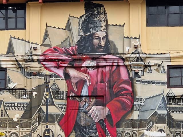 View murals across the river - Image 2
