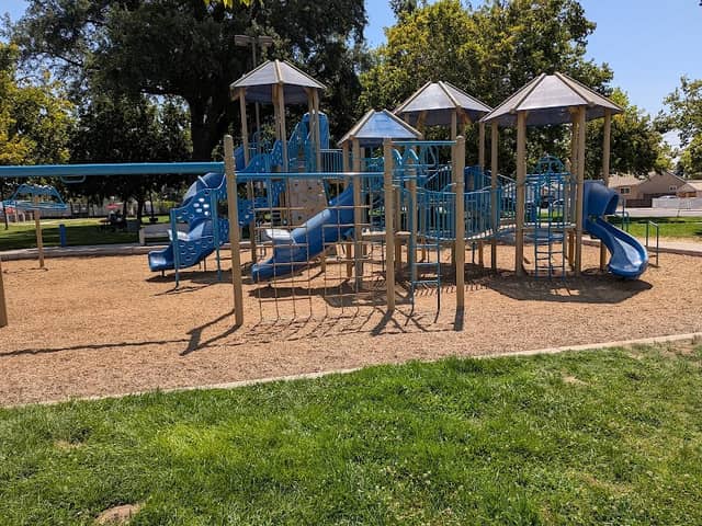 Columbia Park - Image 1