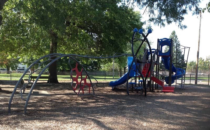Aurora Park - Image 1