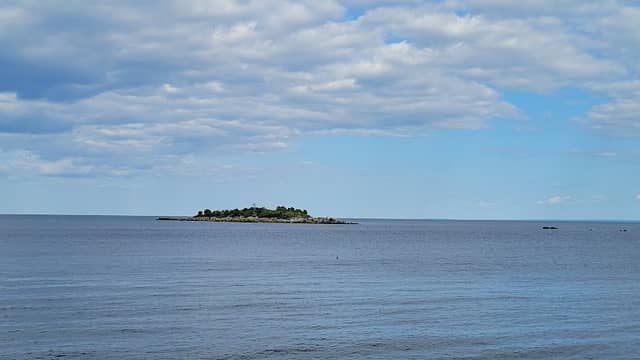 Rock Beach - Image 2