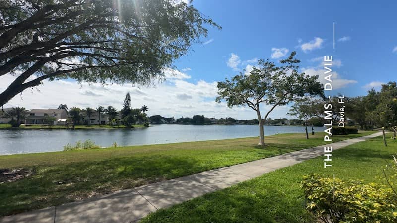 The Palms at Davie lake - Image 2