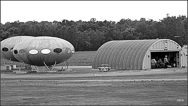 Futuro House, a.k.a. UFO House - Image 2