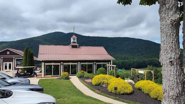 The Cottage Vineyard & Winery - Image 2