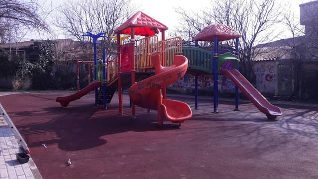 Koreliler Çocuk Parkı - Image 1