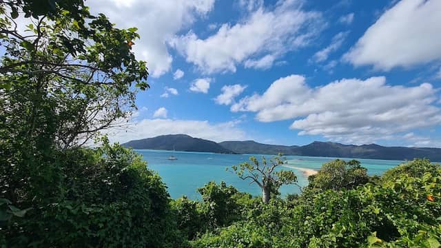 WHITSUNDAYS QLD - Image 1
