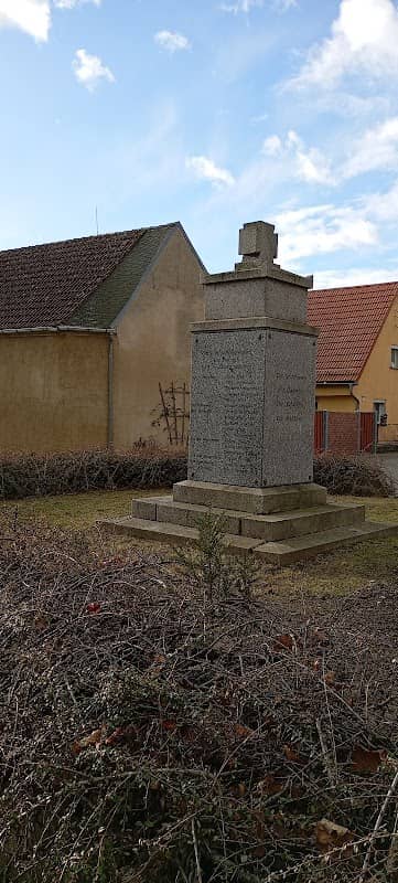 Kriegerdenkmal - Image 1