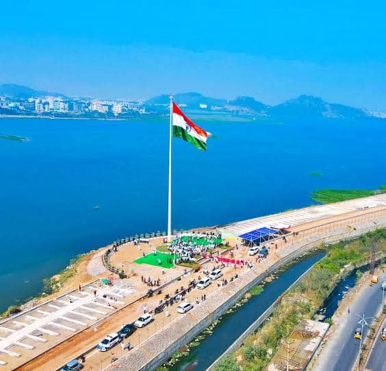 Heart of Warangal, Tank bund, Flag point (sbz) - Image 1