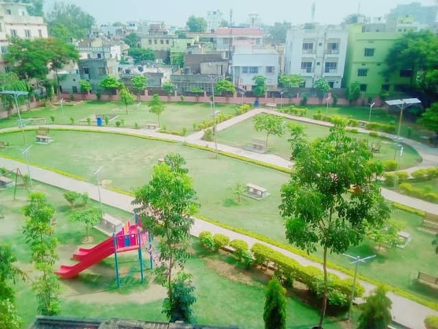 Lic Colony Park - Image 1