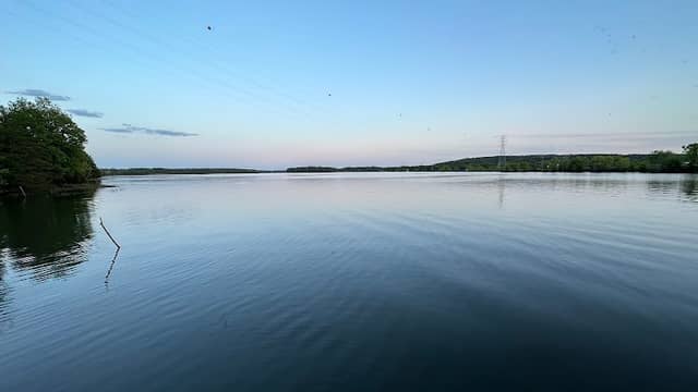 Lake Dardanelle public boat ramp - Image 2