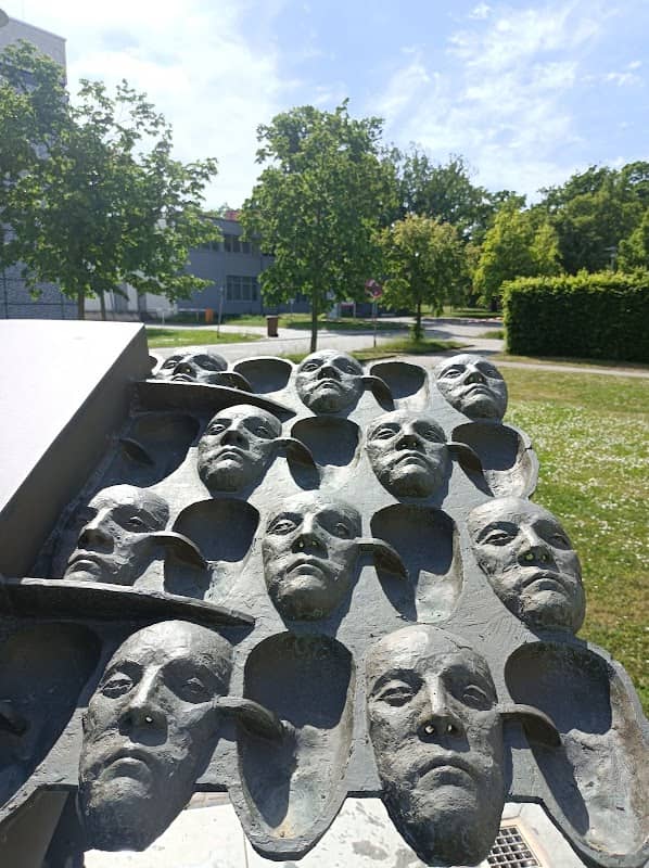 Schlüsselbrunnen - Image 2