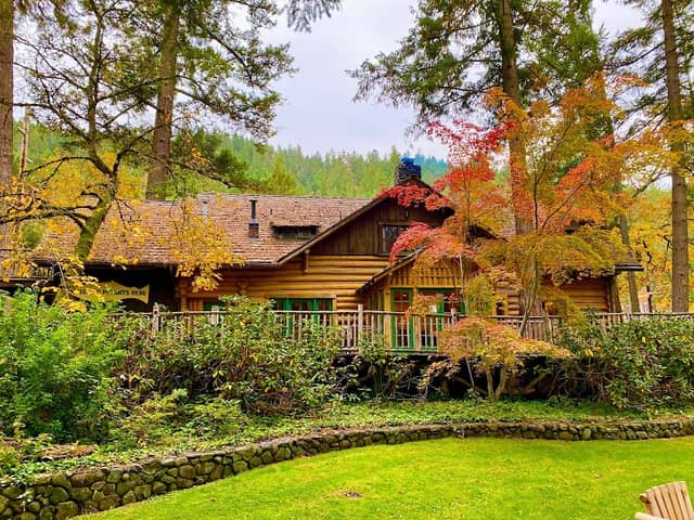 Weasku Inn - Image 1