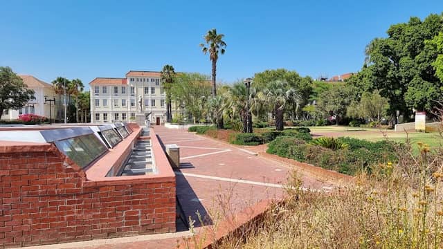 Jan Marais Square - Image 3