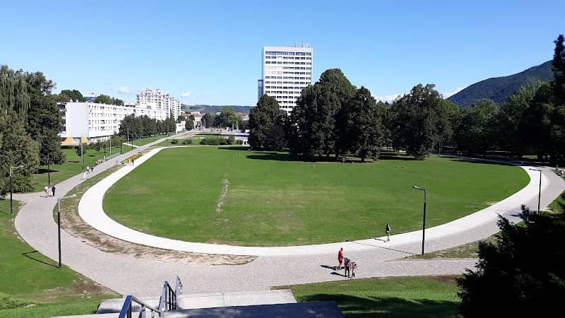 Park - Image 1
