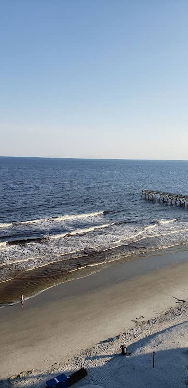 Cherry grove beach - Image 1