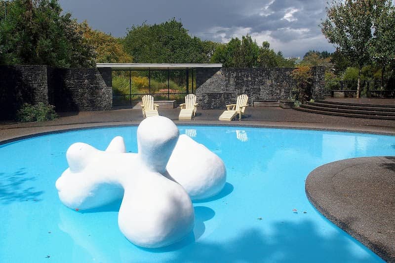 Modernist Garden - Image 1