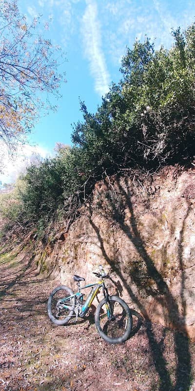 Hesse's Gap - Image 1