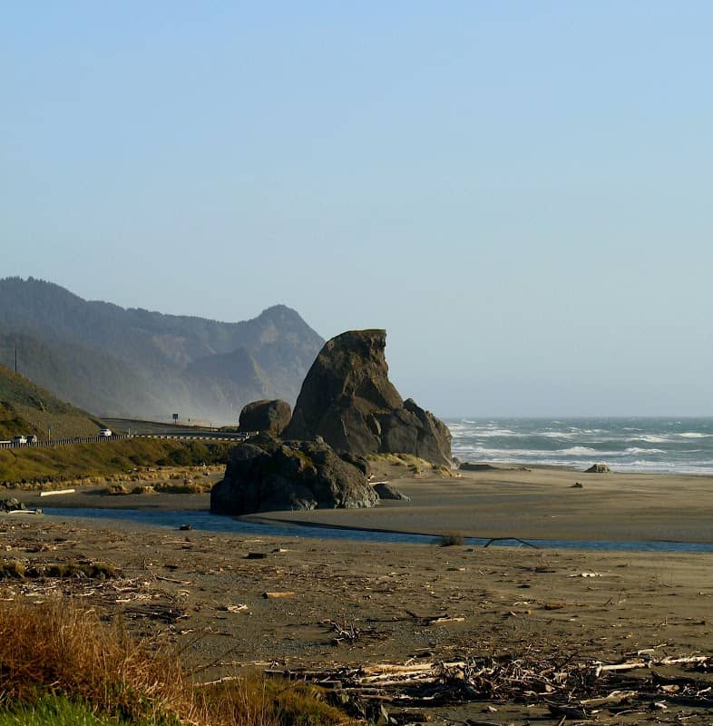 Kissing Rock - Image 1