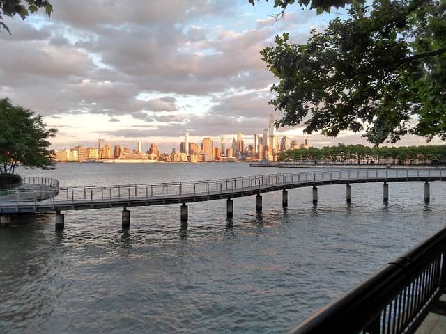 Sinatra Park - Image 2