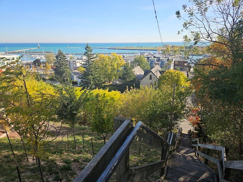 Port Washington Public Stairway - Image 1