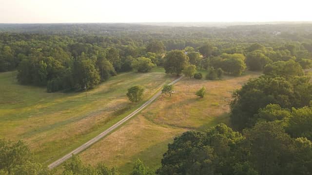 Laverlea -- PRIVATE PRESERVE - Image 2