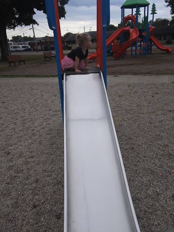 Walnut Street Park - Image 2