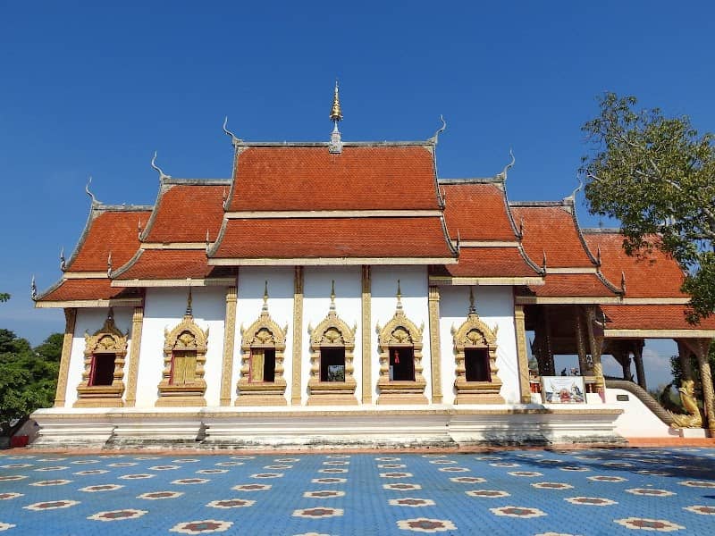Wat Surintharat - Image 1