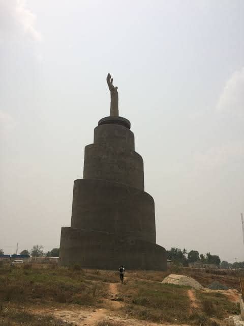 Akachi Monument - Image 2