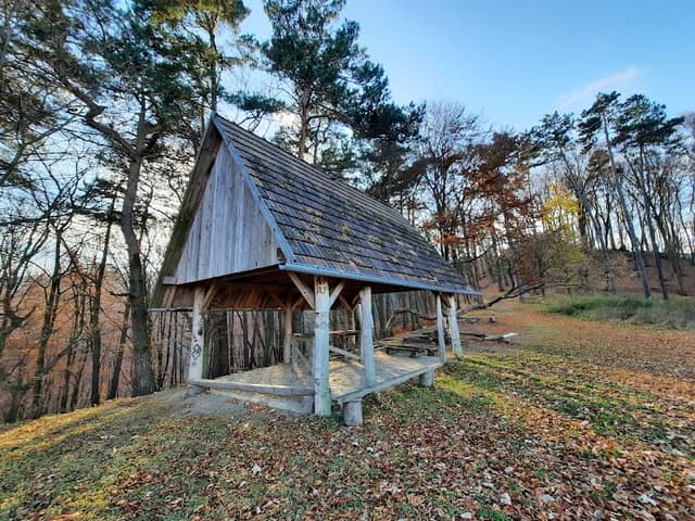 Zámčisko, koliba pod hrádkom - Image 1
