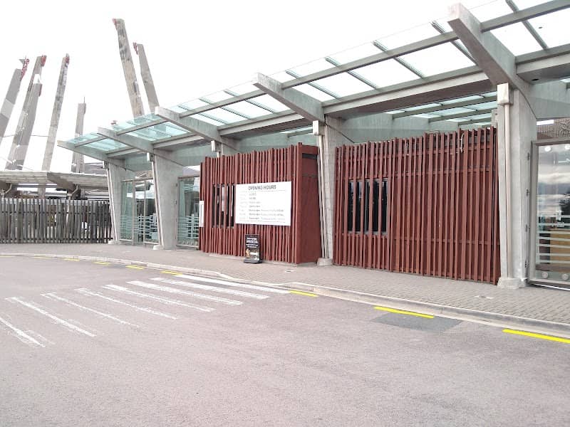 Bus Drop Off & Pickup Area - Image 1