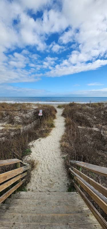 Public Beach Access - 5th St W - Image 1