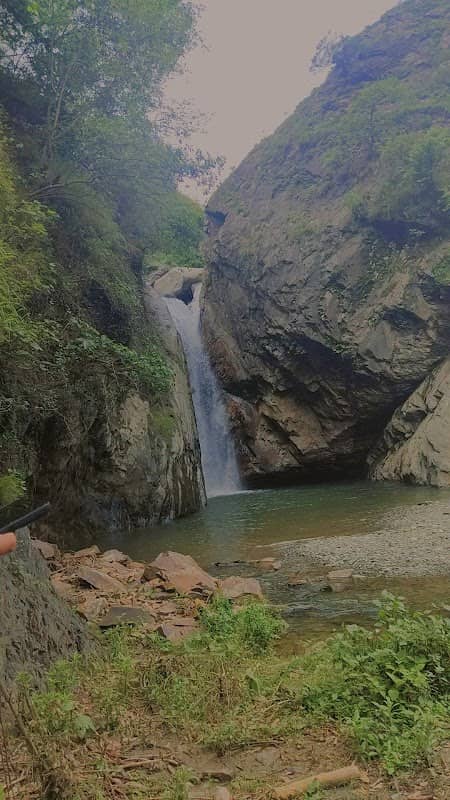 Jaidevi waterfall - Image 1