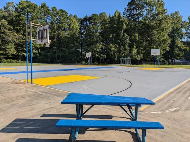 Royal Giants Park - Image 1