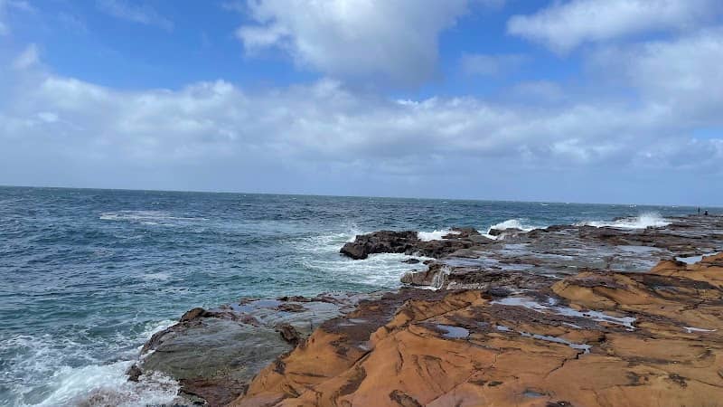 Avoca. Sea cave - Image 1