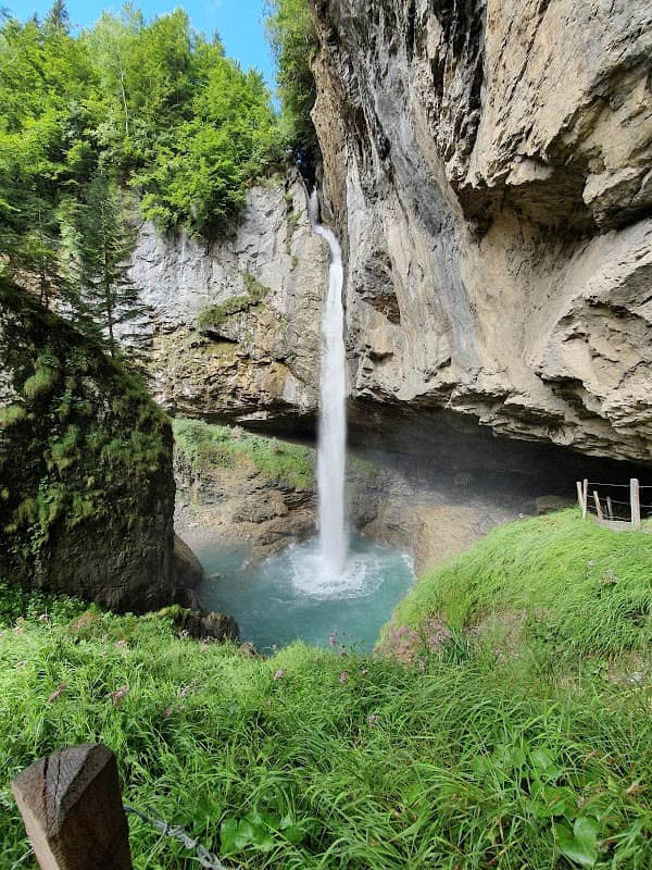 Berglistüber Waterfall - Image 1