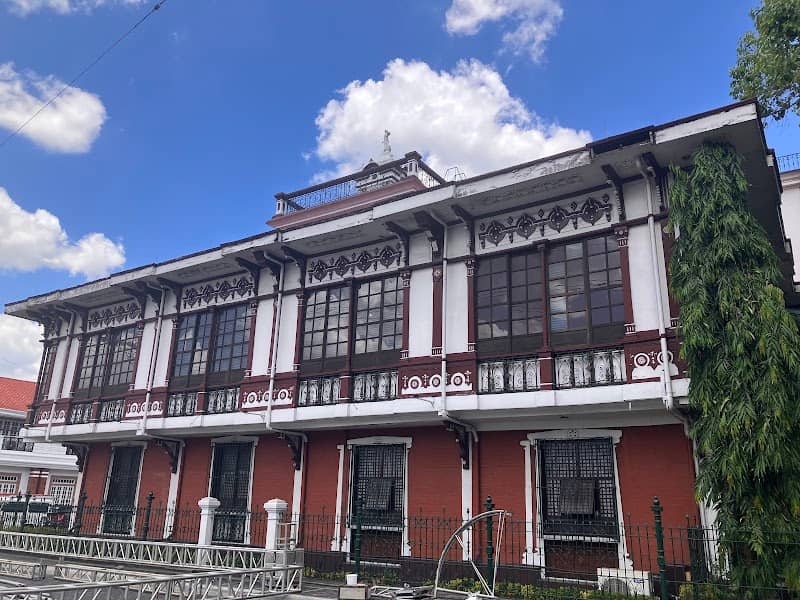 Pamintuan Mansion - Image 1