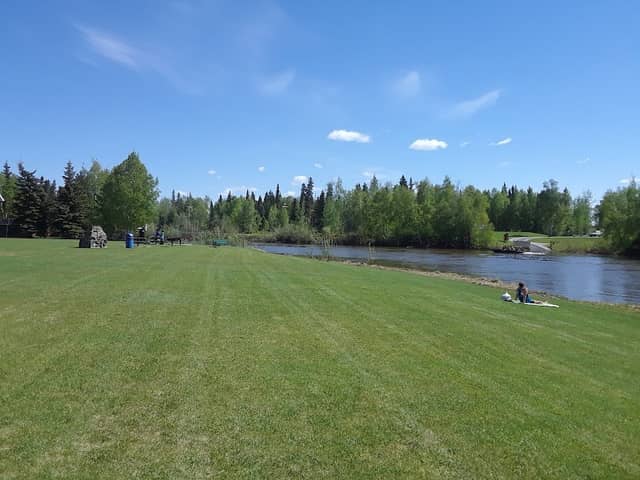 Snedden Memorial Park - Image 1