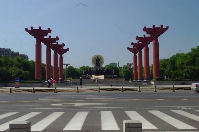 Kaiyuan Square - Image 1